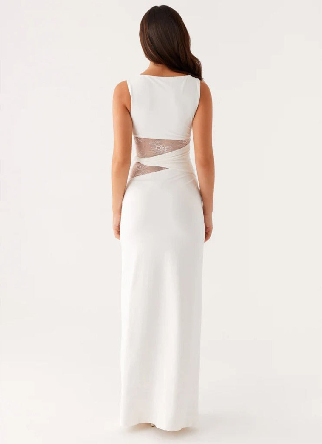 Leni | Robe maxi ajustée avec des découpes subtiles et un laçage