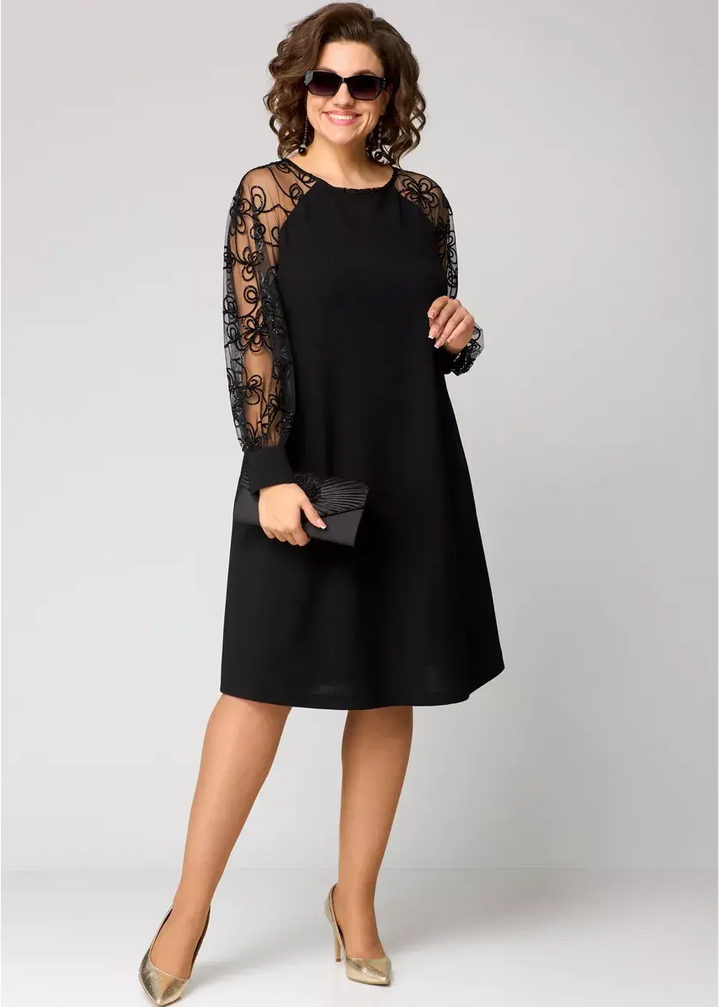Nadia ~ Robe Élégante en Dentelle
