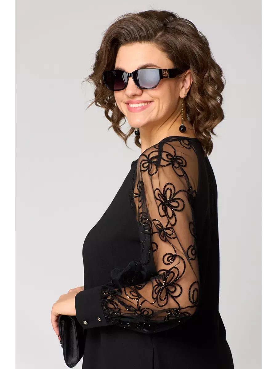 Nadia ~ Robe Élégante en Dentelle