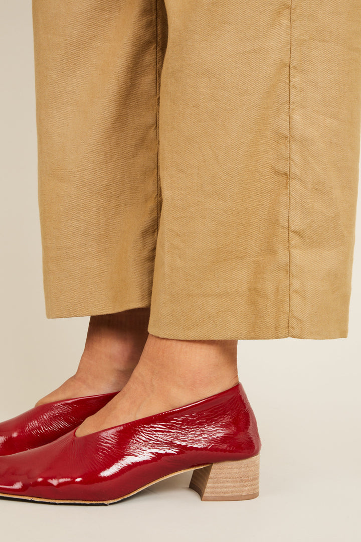 Dark beige cotton-linen flared pants