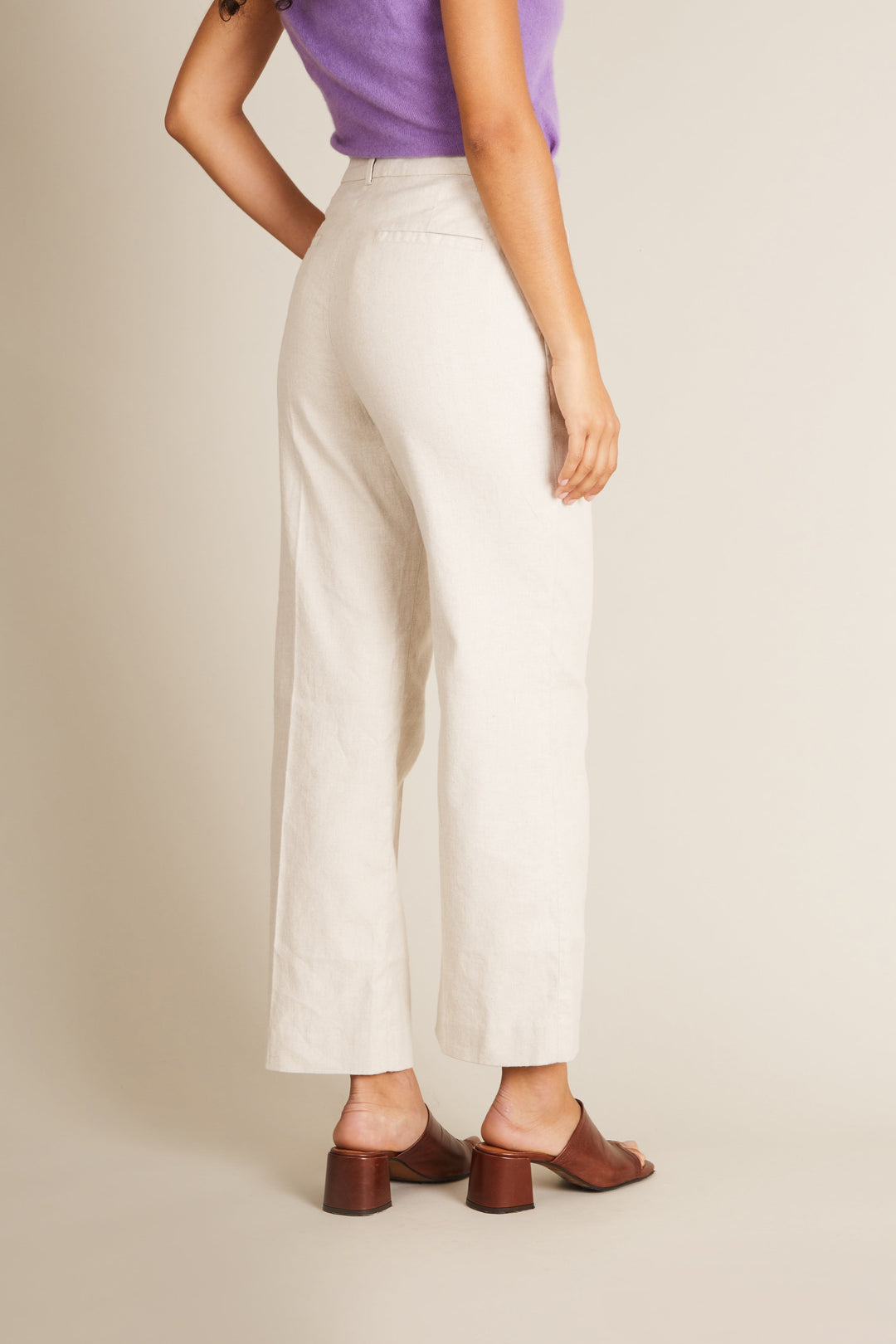 Ecru cotton-linen flared pants